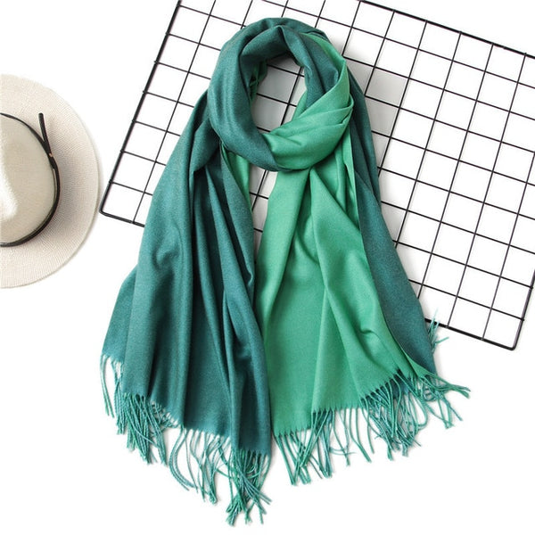 Cashmere headscarf in Bicay Green