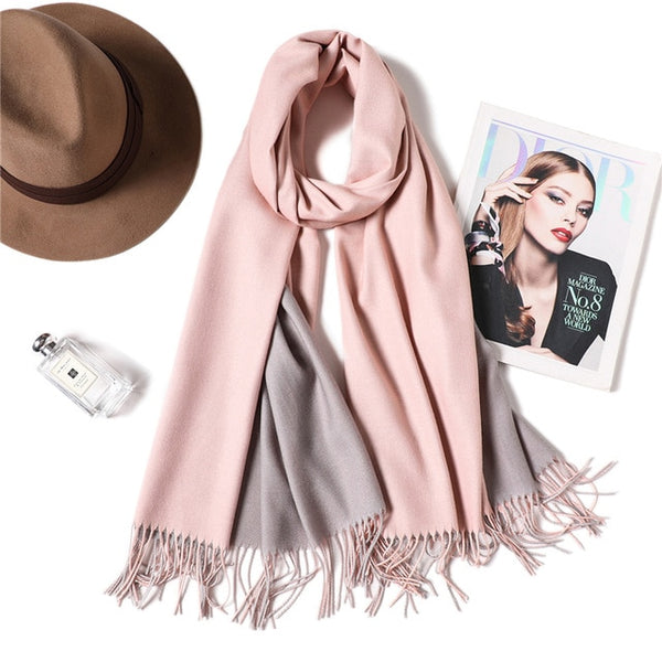 Cashmere headscarf in Peach Nougat