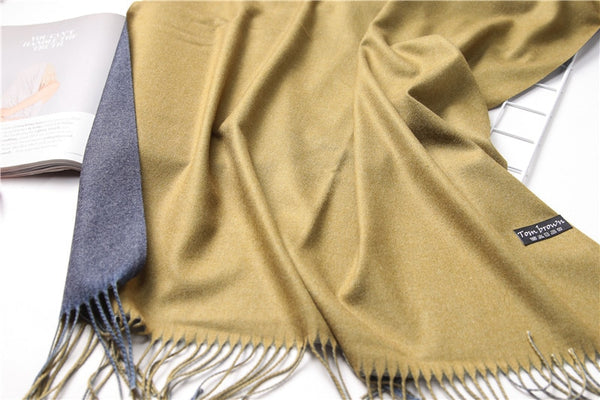 Cashmere headscarf in Military Olive