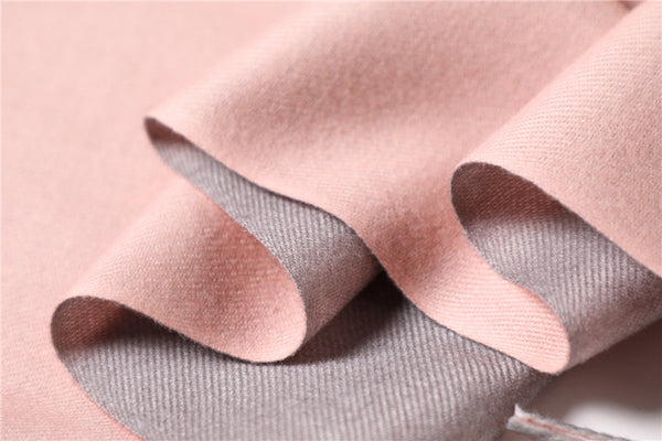 Cashmere headscarf in Peach Nougat